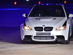 2011 M3̼