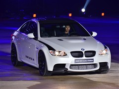 2011 M3̼