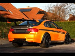 2011 M3̼