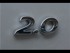 2014  2.0L Զ