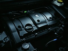 2010  2.0L Զ