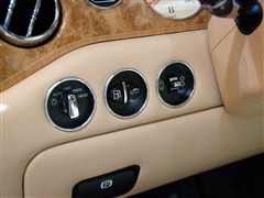 ����,����,2004�� RL 6.8,�пط�����ʵ��ͼƬ