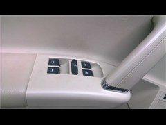 2013�� ���� 1.6L �Զ����а�