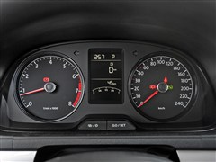�Ϻ�����,����,2013�� 1.6L �Զ�������,�пط�����ʵ��ͼƬ