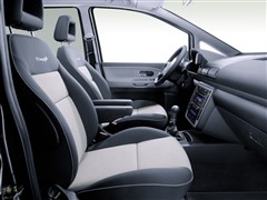2004�� 2.8 V6