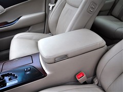һ,ʹ,2010 V6 3.0L Royal Saloon VIP,ʵͼƬ