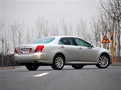 2010 V6 2.5L Royal Ƥ