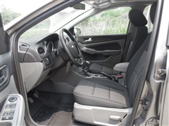 2013 ᾭ 1.8L MT