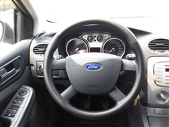 2013 ᾭ 1.8L MT