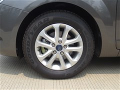 2013 ᾭ 1.8L MT