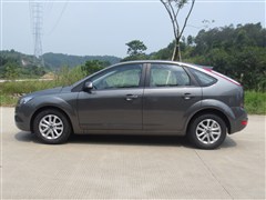 2013 ᾭ 1.8L MT