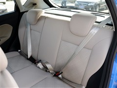 2010  1.5L Զʱ