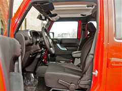 2014 3.0L Ű Sahara