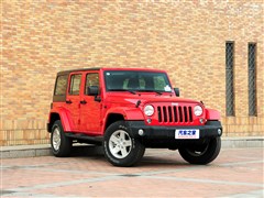 2014 3.0L Ű Sahara