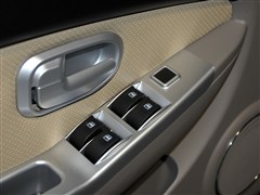 2010�� 2.0L ����DD6490P