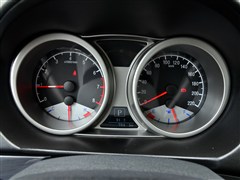 2013 2.0L Զ