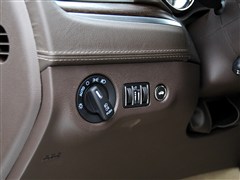 ����˹��(����),����˹��300C(����),2013�� 3.6L ����,�пط�����ʵ��ͼƬ