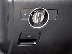 2011�� SLK 200 ʱ����