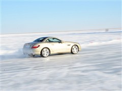 2011�� SLK 200 �����˶���