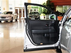 2011 270 Ӣ