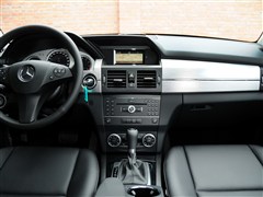 2012 GLK 300 4MATIC ʱ