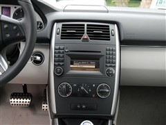 2009 B 200 ʱ