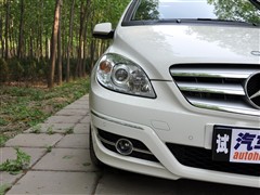 2009 B 200 ʱ