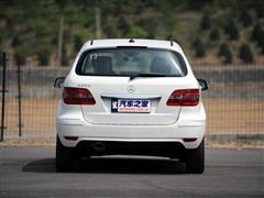 2009 B 200 ʱ