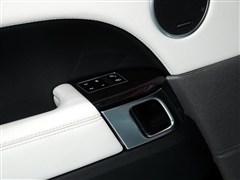 2015 3.0 SDV6 Hybrid HSE Dynamic