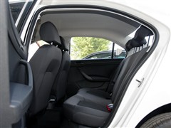 2015�� 1.6L �ֶ����а�