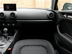 2014�� Limousine 35 TFSI �Զ���ȡ��