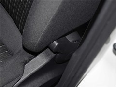 2015 1.6L ֶ