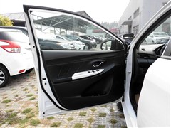 ��������,YARiS L ����,2015�� 1.5G �ֶ��Ŷ��촰�ر��,��������ʵ��ͼƬ