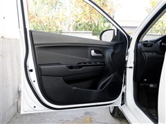 2015�� ���� 1.6L AT Premium