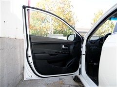 2015�� ���� 1.6L AT Premium
