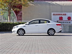 2015�� ���� 1.6L AT Premium
