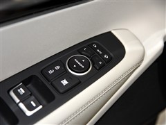 2015 L 2.4L 4WDӢ 5 V