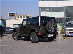 2015 3.0L Ű Sahara