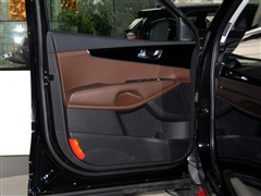 2015 L 2.4L 4WDӢ 7 V