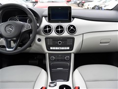 2015�� B 200 ������