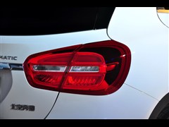 ��������,����GLA��,2015�� GLA 260 4MATIC �˶���,�ʵ��ͼƬ