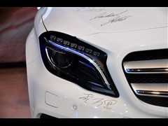 2015�� GLA 260 4MATIC �˶���