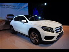 2015�� GLA 260 4MATIC �˶���