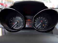 2015 1.6L CVTа
