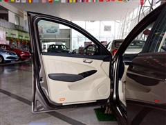 2015 1.6L CVTа