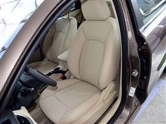 2015 1.6L CVTа