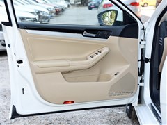 2015�� 1.6L �ֶ�������