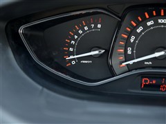 2015 2.0L Զ