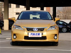 2012 CT200h 