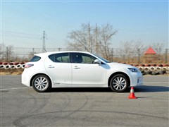 2012 CT200h 